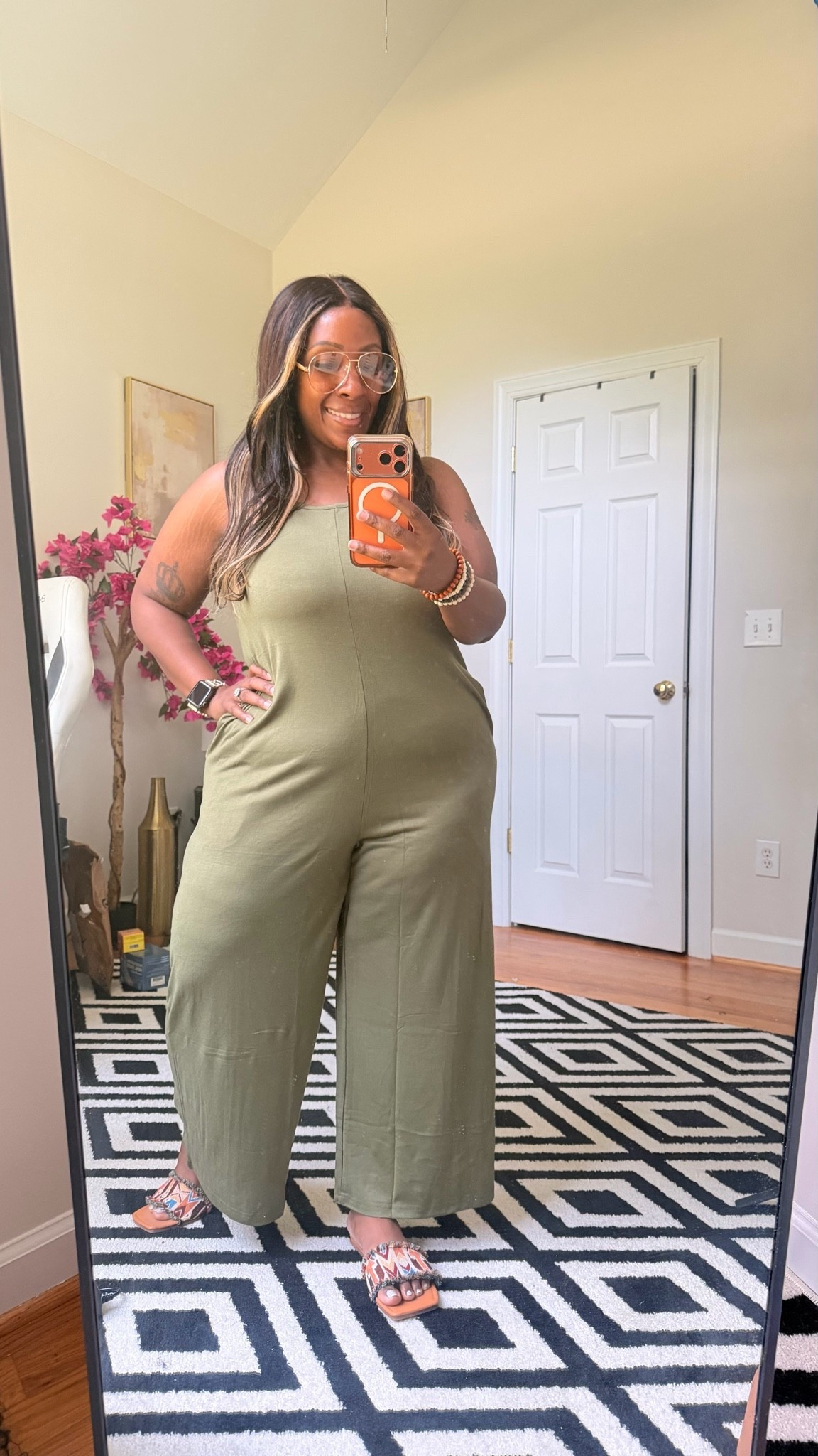 Comfy, cute, and under budget 🤍 This romper is one of those easy throw-on pieces that still makes you feel put together. Short girl friendly and pockets? Count me INNNN✨

#LTKootd #LTKSaleAlert #LTKPetite