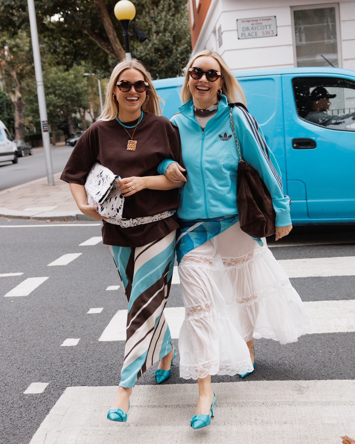 Topshop show looks 🩵🤎

Autumn, summer, Topshop, ASOS, Adidas, maxi skirt, lace skirt, sheer skirt, Y2K, oversized shirt, baggy t shirt, track jacket, scarf belt, clutch, animal print

#LTKuk #LTKsummer #LTKautumn