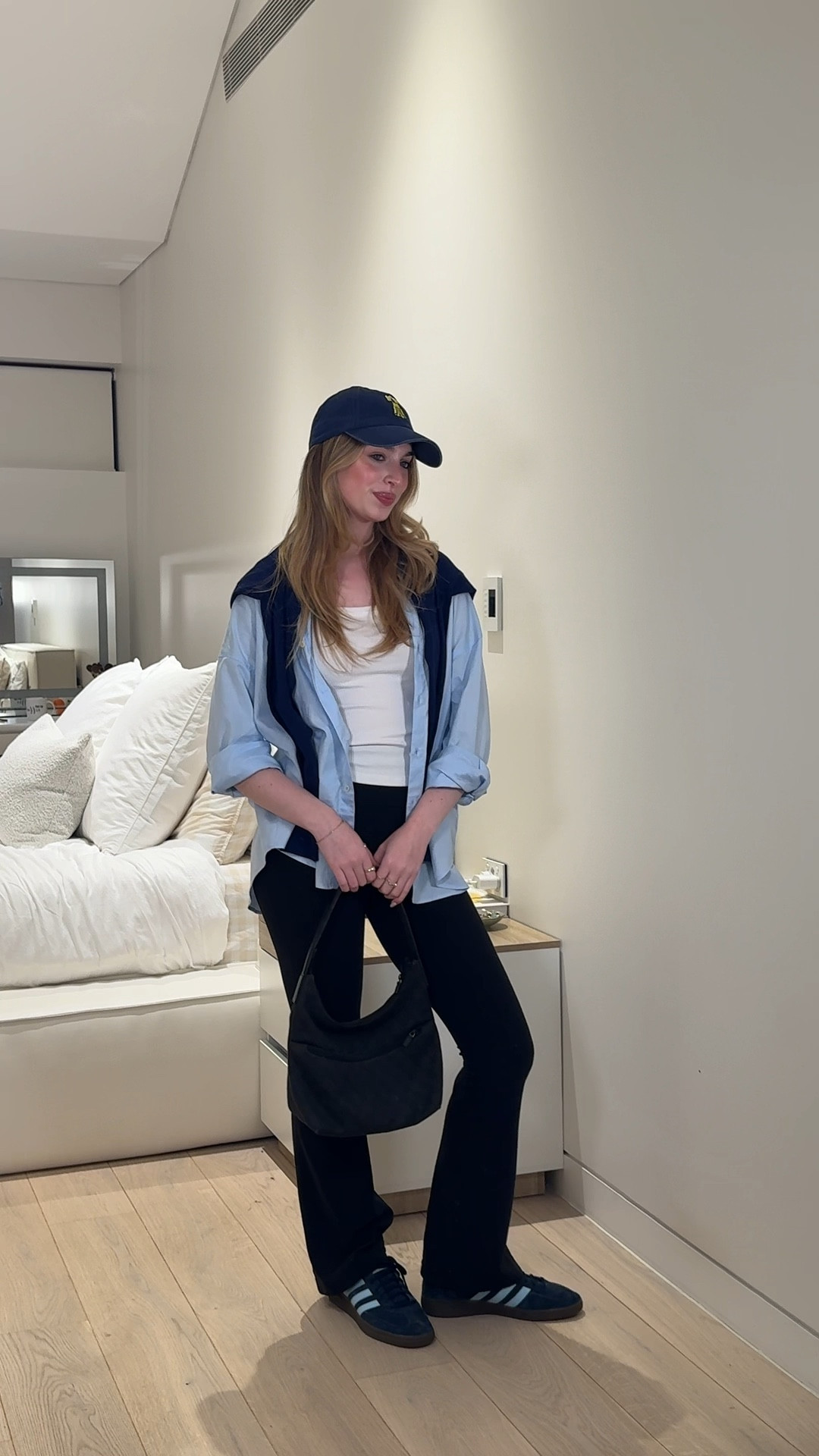 Styling the lulu flare leggings for everyday wear⭐️

Shirt is Zara, cardigan is jacqui.e and bag is vintage Gucci - I’ve linked similar alternatives for you guys to shop.

I usually wear a size 6 AU in the lulu pants, (however sometimes I wear the 8 which is what I’m wearing here) because they are slightly bigger and are more of a comfy fit!

🏷️ flare leggings, lulu lemon, styling leggings, activewear styling 

#LTKshoes #LTKstyletip #LTKaustralia