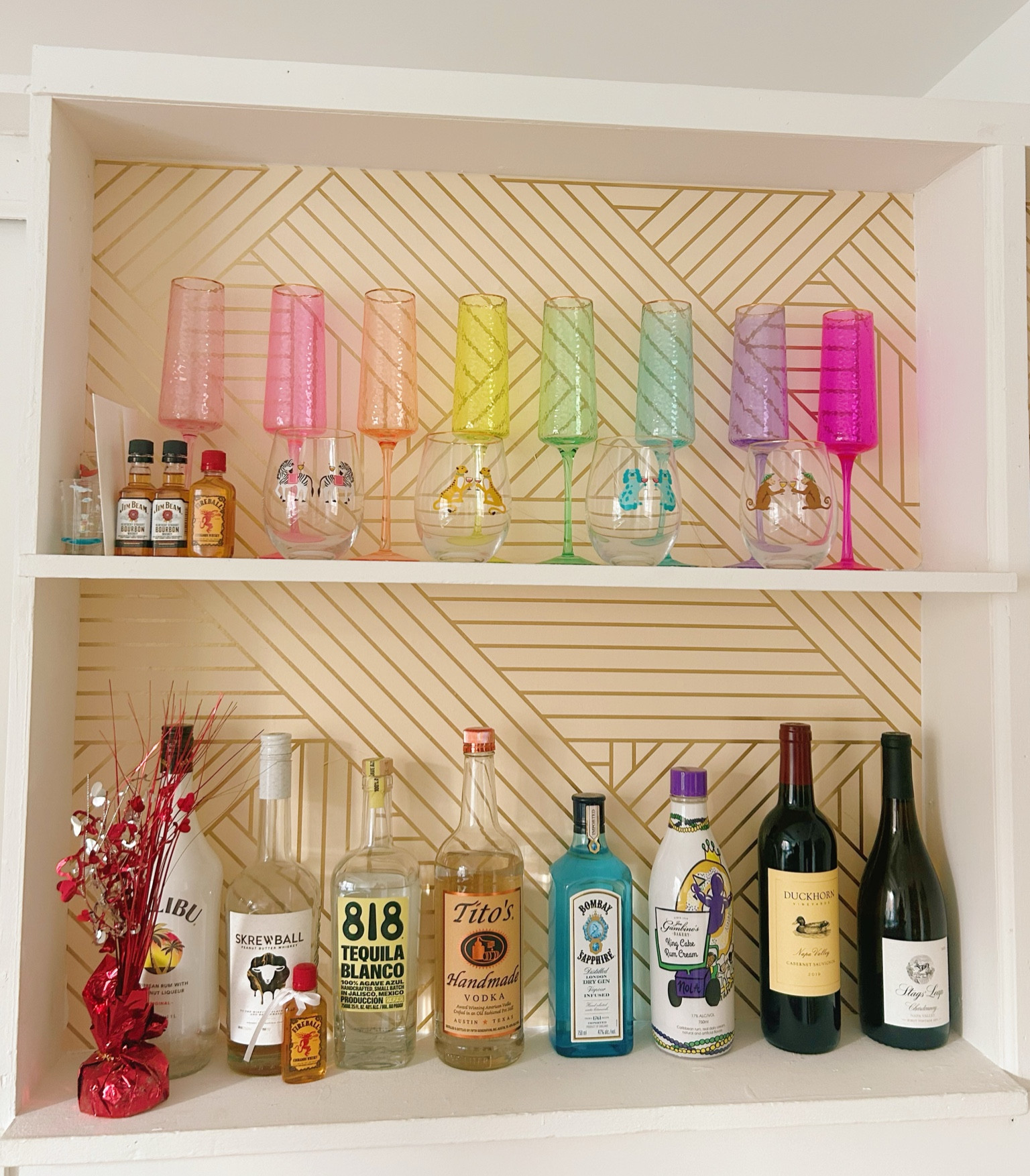 My cutie little bar shelves in my kitchen! 🩵🩷😗

#LTKGiftGuide #LTKhome