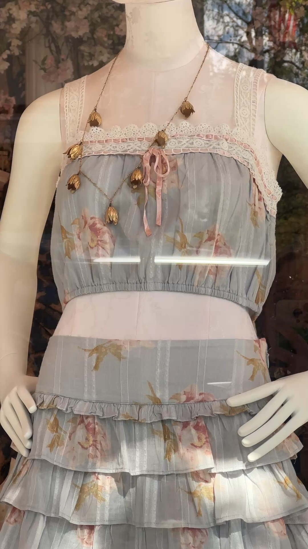 Sweet and sexy at the same time. 