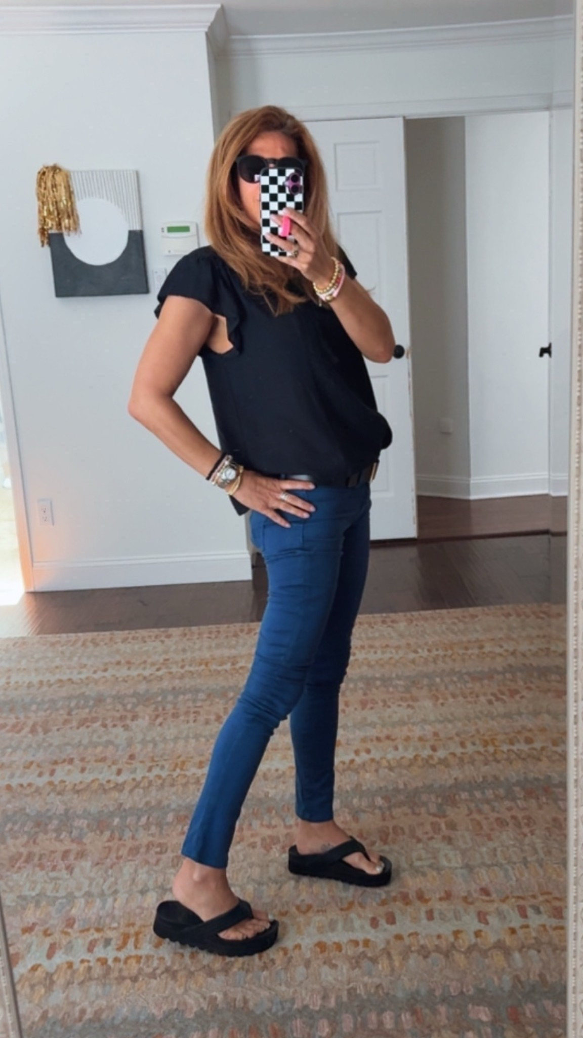 Don’t you just love your life!! 🩷 Today’s moment. Loving these black flip flop. 🌛🔥 So comfortable! Treat me you need them!!  #Ootd #summer #musthave #flipflops #sunshine #fitcheck

#LTKdayinmylife #LTKootd #LTKselfcare