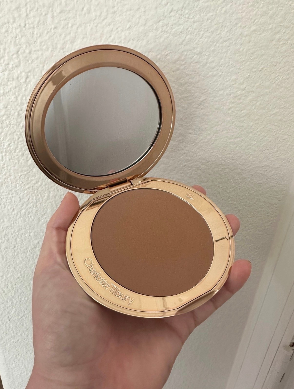 Charlotte Tilbury Bronzer

#LTKmorningroutine #LTKselfcare