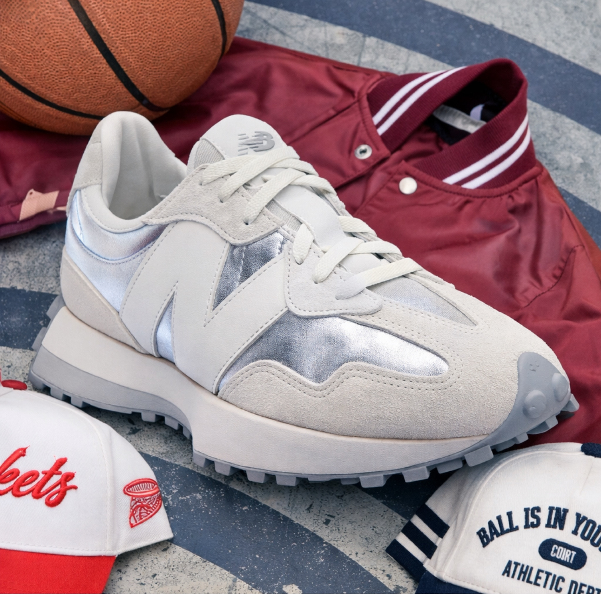 Obsessed is an understatement 🤍✨
These New Balance 327 sneakers are THAT shoe. Sporty, chic, and insanely comfortable—I’m reaching for them daily. The retro vibe mixed with the neutral tones makes them so easy to style with leggings, denim, or even a casual dress. If you want a sneaker that looks cool and feels amazing, these are a must. Trust me… you’ll be just as obsessed.

🖤 Linking my exact pair here!

#LTKshoecrush #LTKsneakers #NewBalance327 #SneakerStyle #EverydaySneakers #AthleisureStyle #CasualChic #StyleFinds #LTKunder150 #ComfortMeetsStyle #SneakerObsessed #NeutralStyle #LTKfashion #SimplySchade

#LTKActive #LTKstyletip #LTKfindsunder100