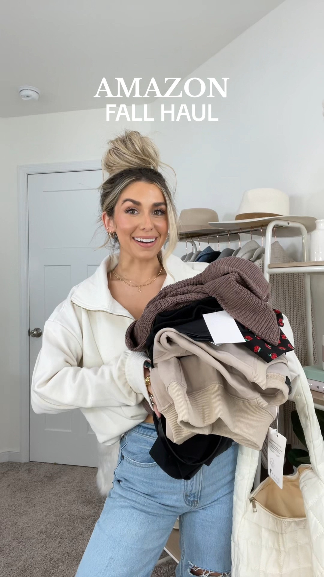 Amazon Fall Haul 🍂🤍🧸🧦☕️

#LTKSeasonal #LTKfindsunder50 #LTKVideo