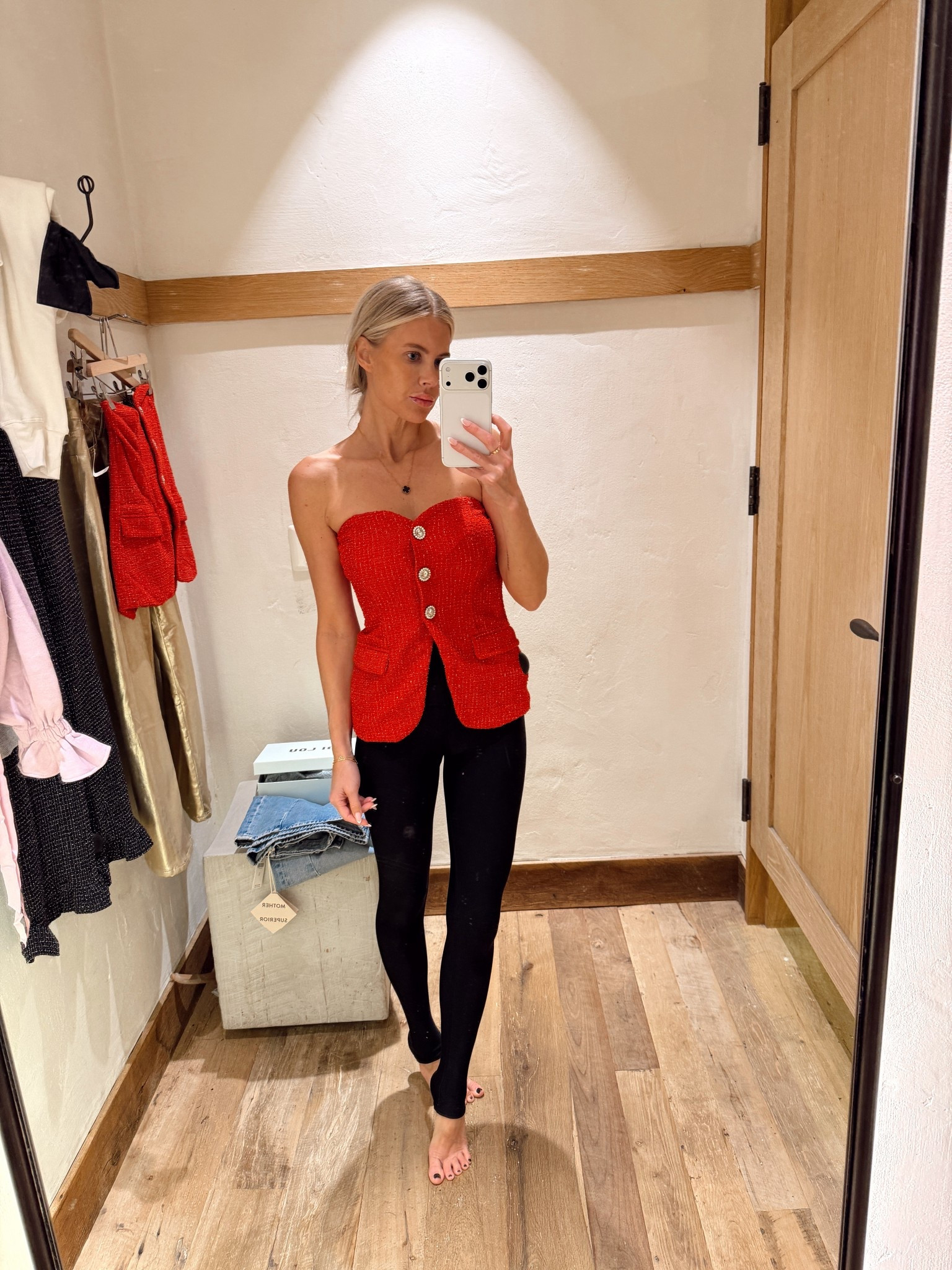 Holiday looks ♥️🎄 I tried this top and had to have it. I’m in an xs for sizing reference, so I suggest sizing down 

#LTKHoliday #LTKFindsUnder100 #LTKParties