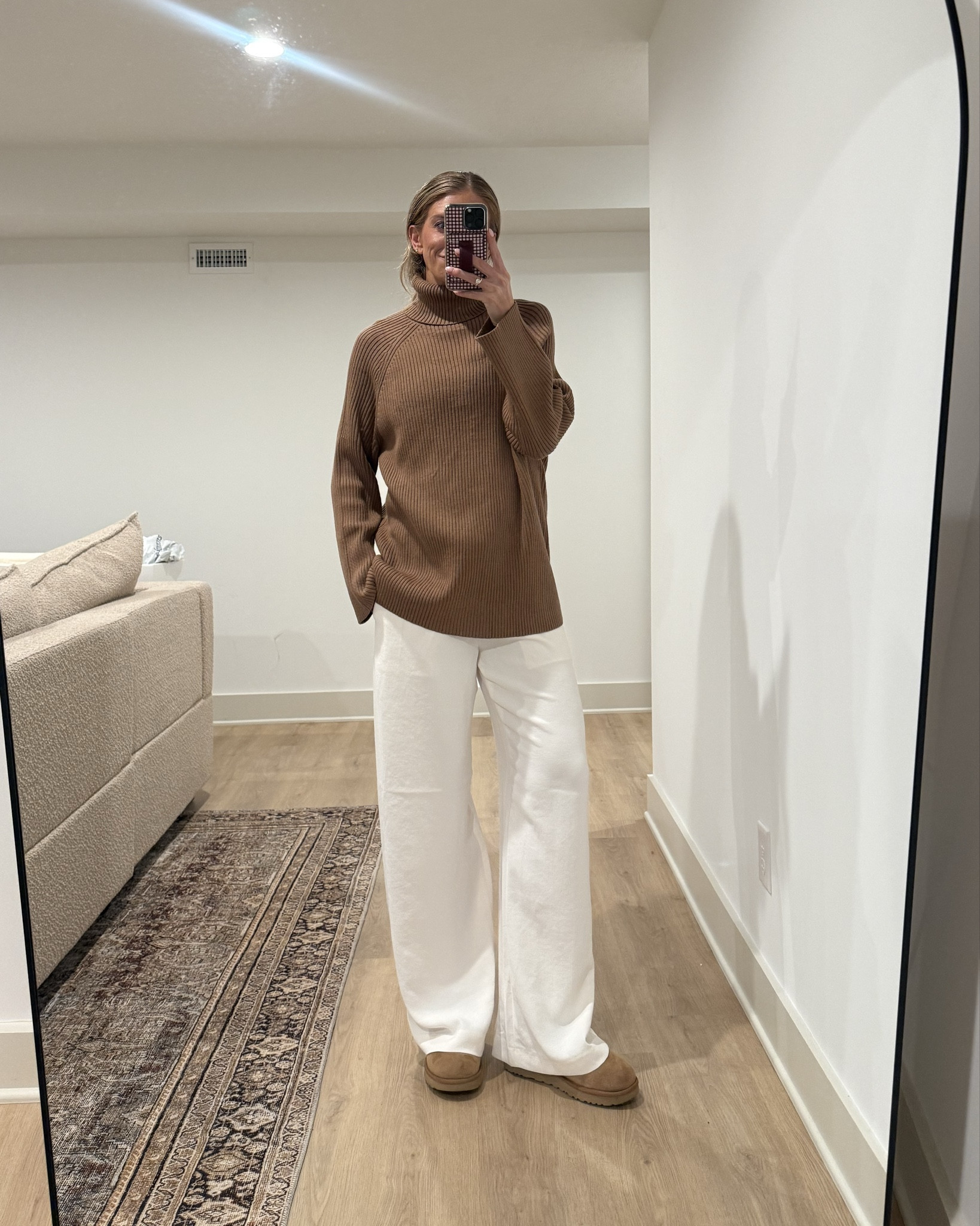 Small in top
Medium tall In bottoms (run tts)
