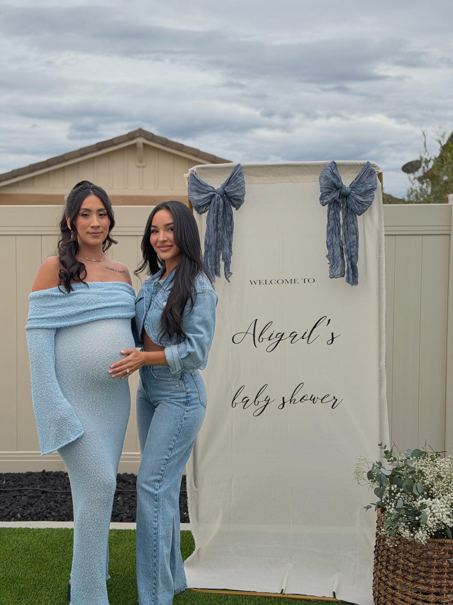 Babyshower #OOTD 🩵 the jacket is a few years old but I found a pretty identical one to link for you guys! For reference the jeans I got a 24 & normally I do get 25. I’m 117lbs 5’0 