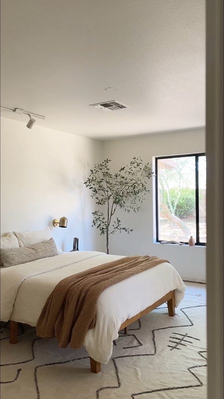 simple summer bedroom refresh ☀️🌿 #bedroom #primarybedroom #bedroommakeover

#LTKstyletip #LTKhome #LTKsalealert