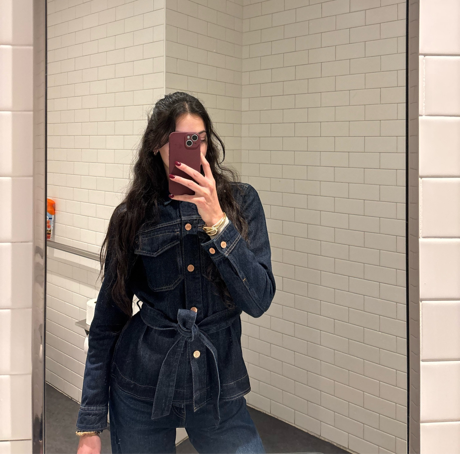 Denim on denim 👖💙✨🧢

#LTKSaleAlert #LTKStyleTip #LTKWorkwear