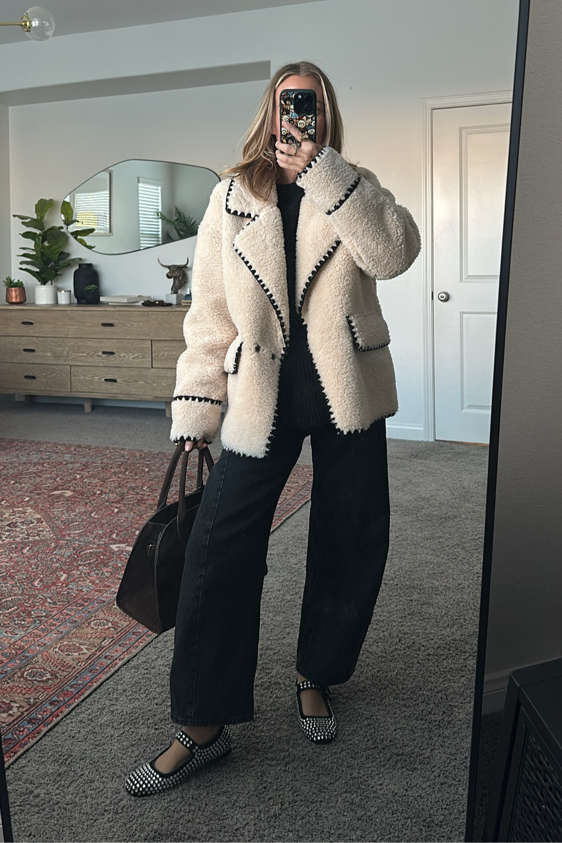 Todays outfit
Amazon Sherpa Jacket size xs
Sweater size small
Abercrombie Barrel jeans size 24


#LTKSaleAlert #LTKFindsUnder50 #LTKOver40