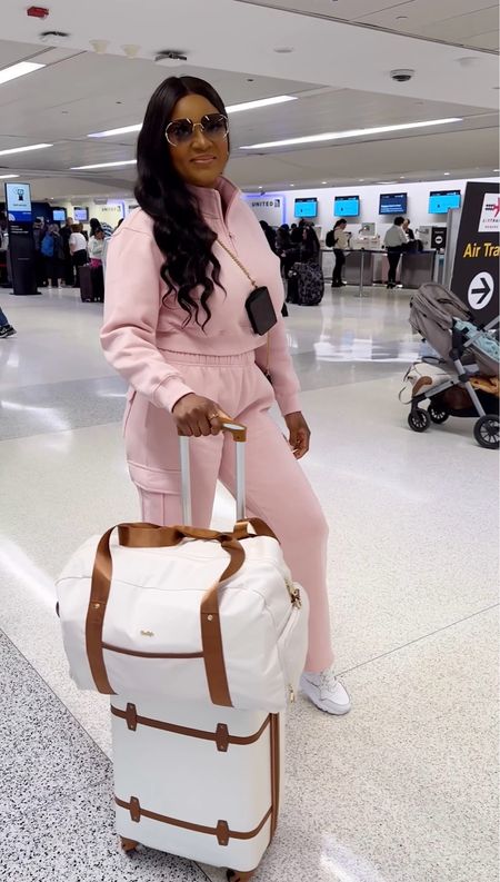 Comfy Travel ✈️ Look. Tap below to shop! Follow me @omabelle for more Fashion, Home & everything inbetween. Glad to have you here!!! 💕😊🙏
Travel outfit | Spring Outfit | Airport outfit | casual outfit 

#LTKSeasonal #LTKtravel #LTKfindsunder100
