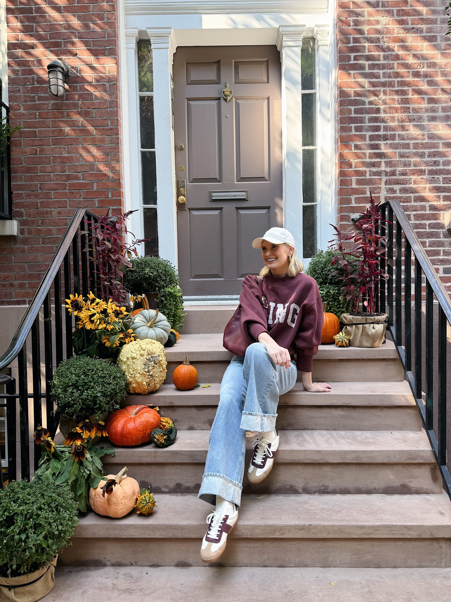Woke up to it feeling like fall this morning! 🍁🍂 love sweatshirt weather 🙌🏻 shop this outfit by following me in the LTK app!

Hat is Celine, so linked similar! Sneakers are J.Crew from last year.

#LTKItBag #LTKStyleTip