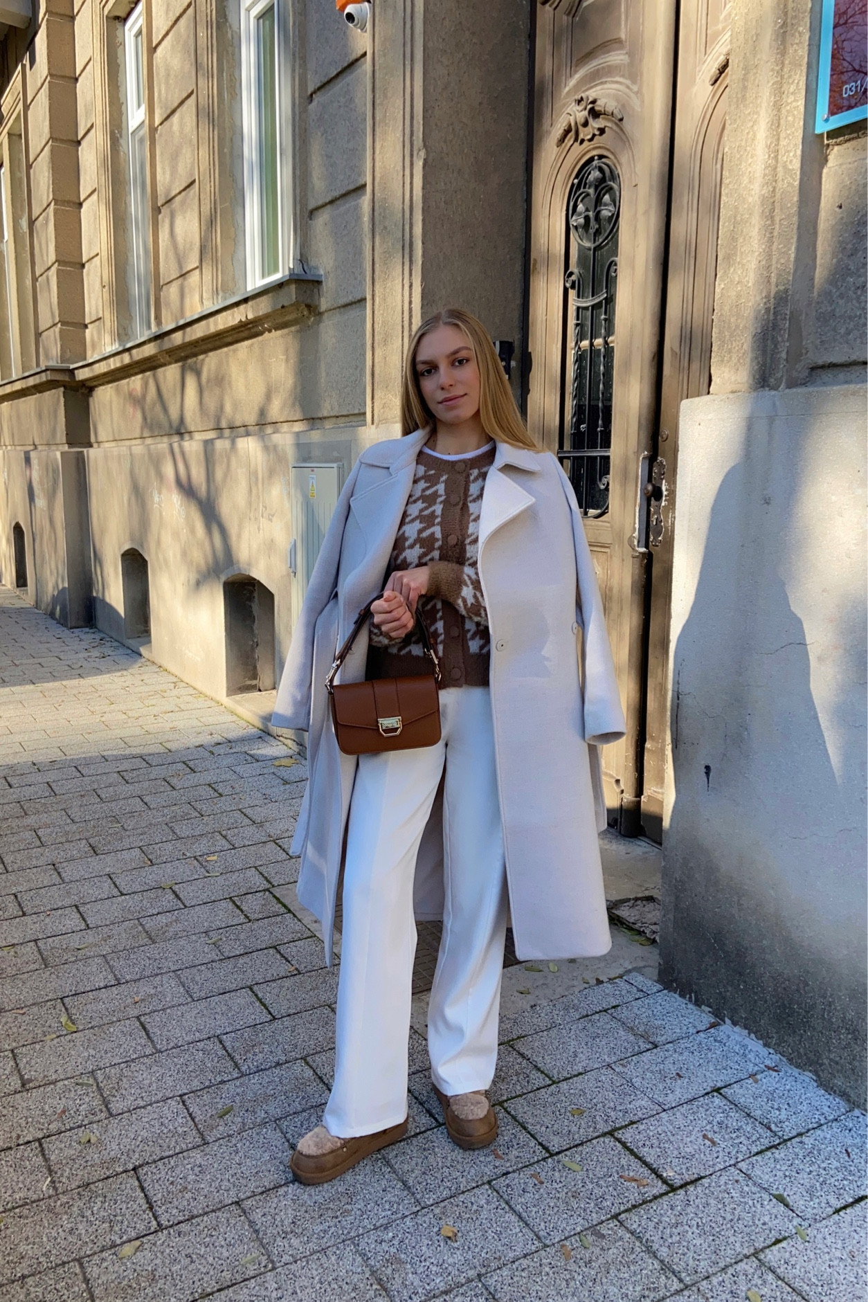 Wrapped up in neutrals 🧸🧸

#LTKworkwear #LTKHoliday #LTKSeasonal