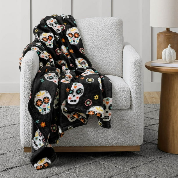 Member's Mark Halloween Lounge Throw, 60" x 70" | Sam's Club