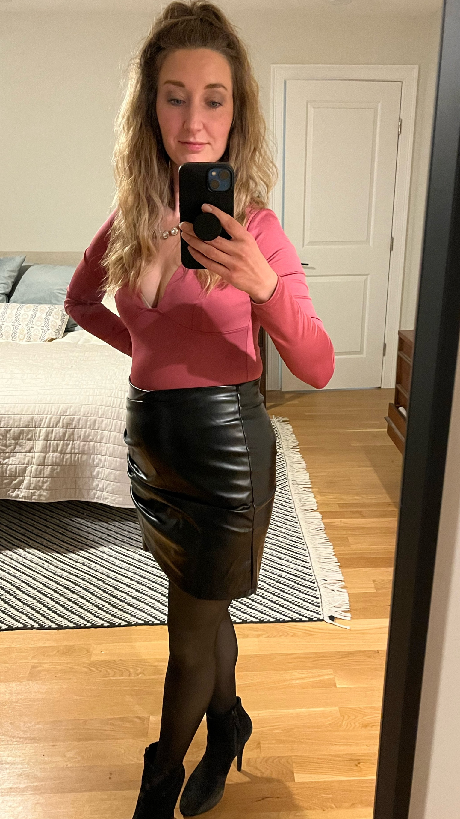 Leather skirt with faux tight leggings 

#LTKParties
