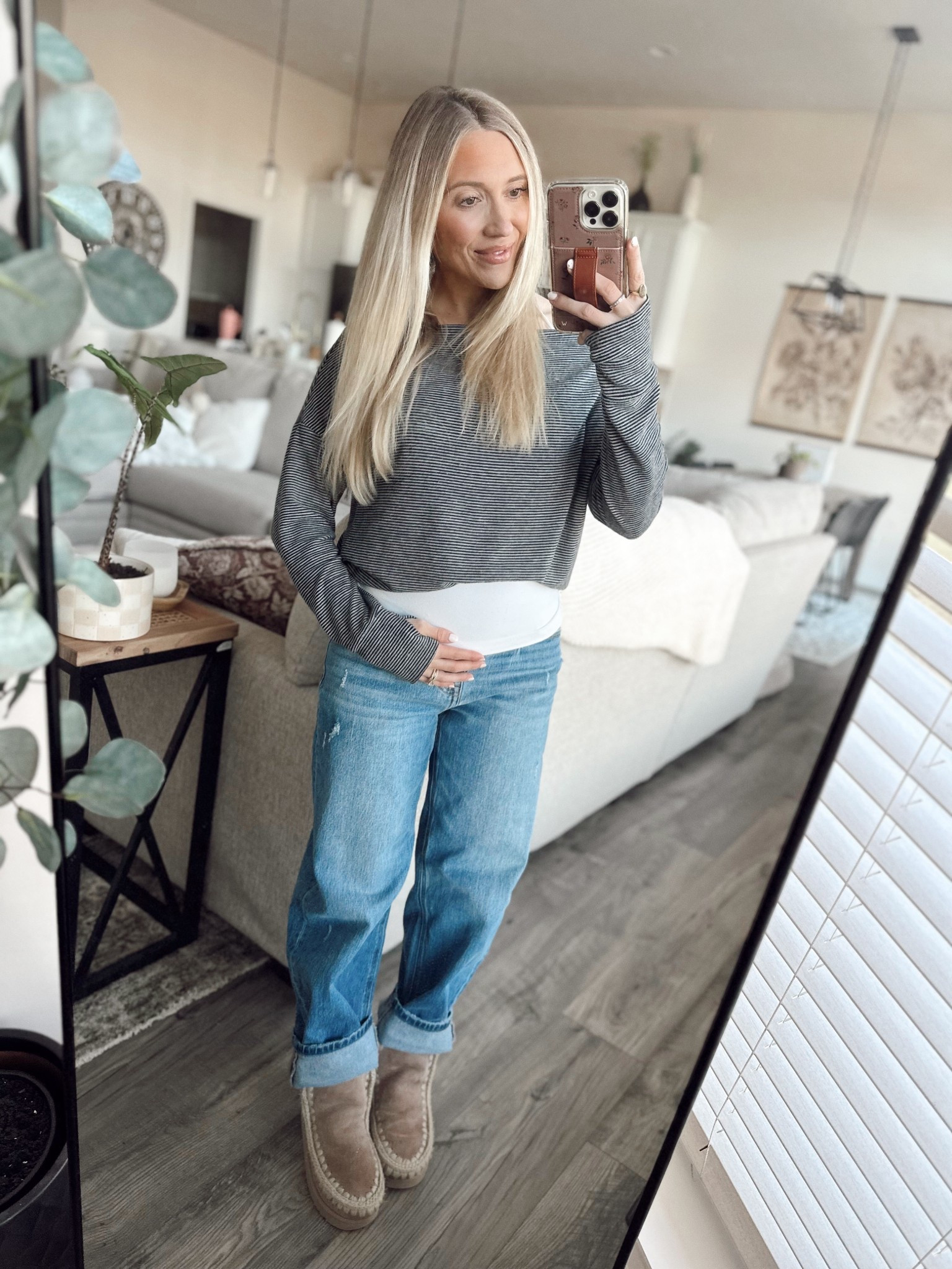 Bump friendly ootd “kerstyn15” for 15% off my maternity jeans and top! 

#LTKFindsUnder100 #LTKBump #LTKBaby