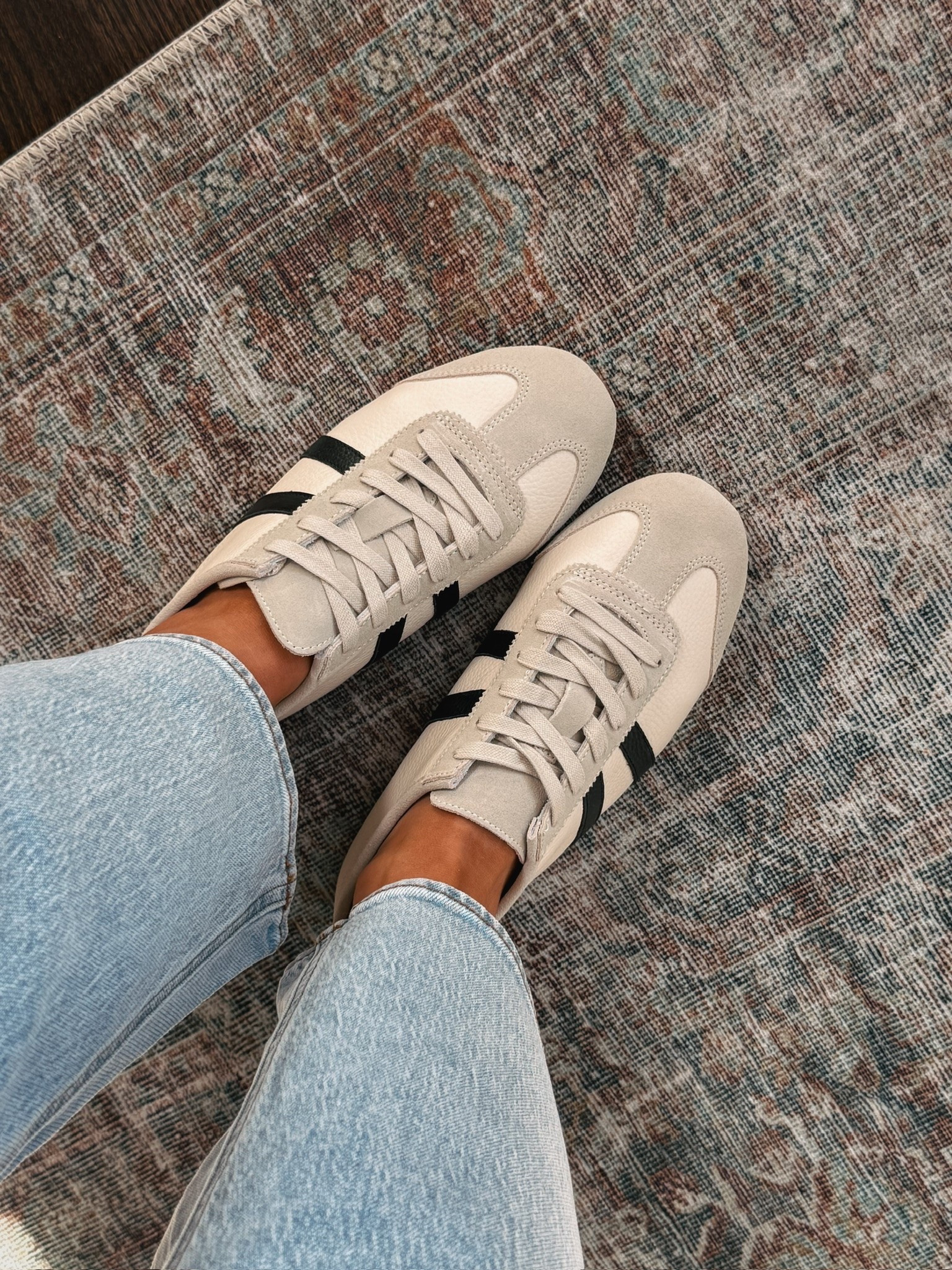 The cutest low profile sneaker mules are so giving European vacation. Love how easy they are for on the go!