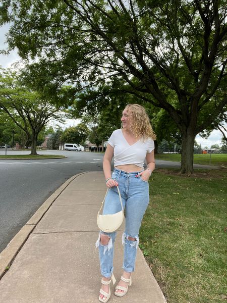 Abercrombie denim, Abercrombie jeans, summer outfit, end of summer outfit, summer to fall out, Ashby dolce vita heels 

#LTKcurves #LTKstyletip #LTKfit