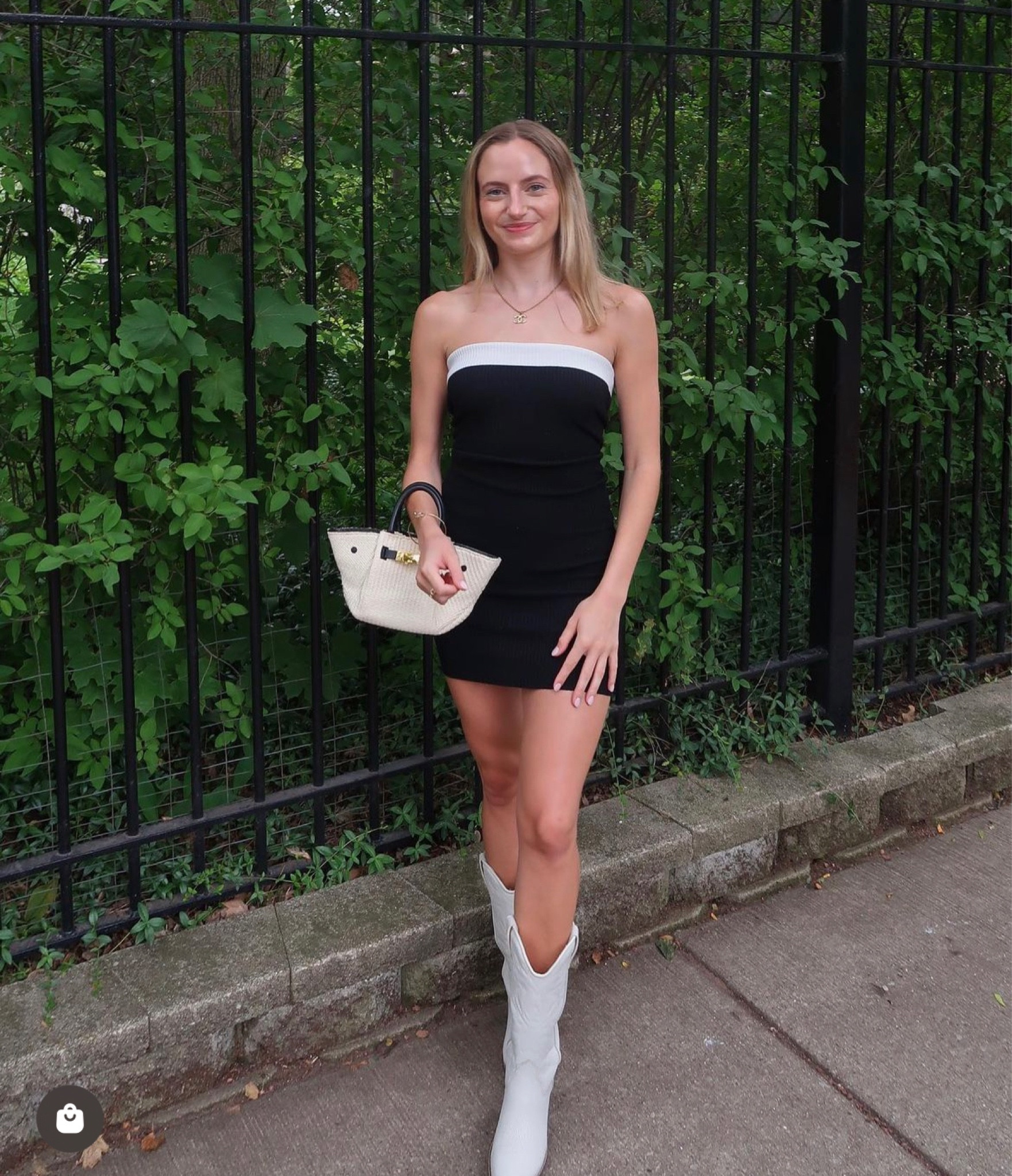 black & white knit dress 

#LTKSeasonal