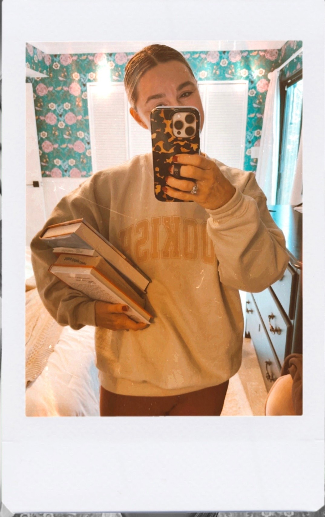 Gifts for book lovers, book, lover, gifts, reading, gift, guide, stocking stuffers 

#LTKHoliday #LTKGiftGuide #LTKOver40