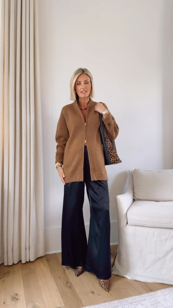 This sweater & pants together! 😍 I added a print to the look with my purse & shoes! Wearing size small! 

Loverly Grey, fall outfit, J. Crew, satin pant, cardigan, leopard print 

#LTKStyleTip #LTKSeasonal