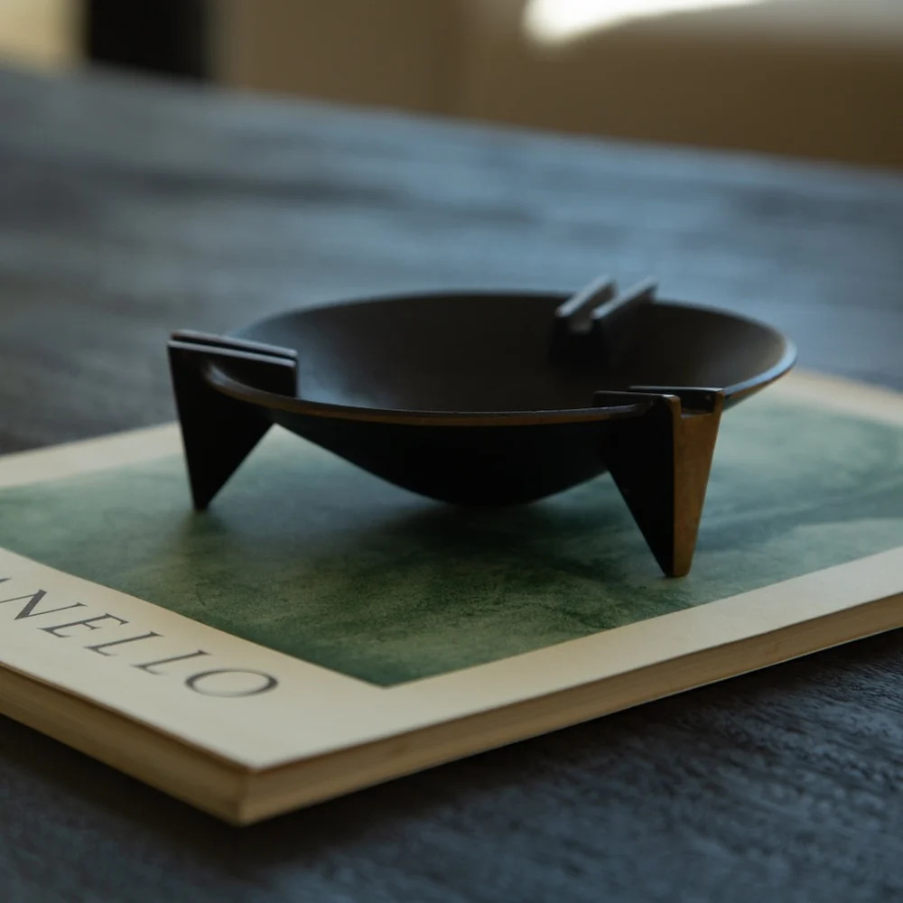 Milan Ash Tray - Black | House of Leon
