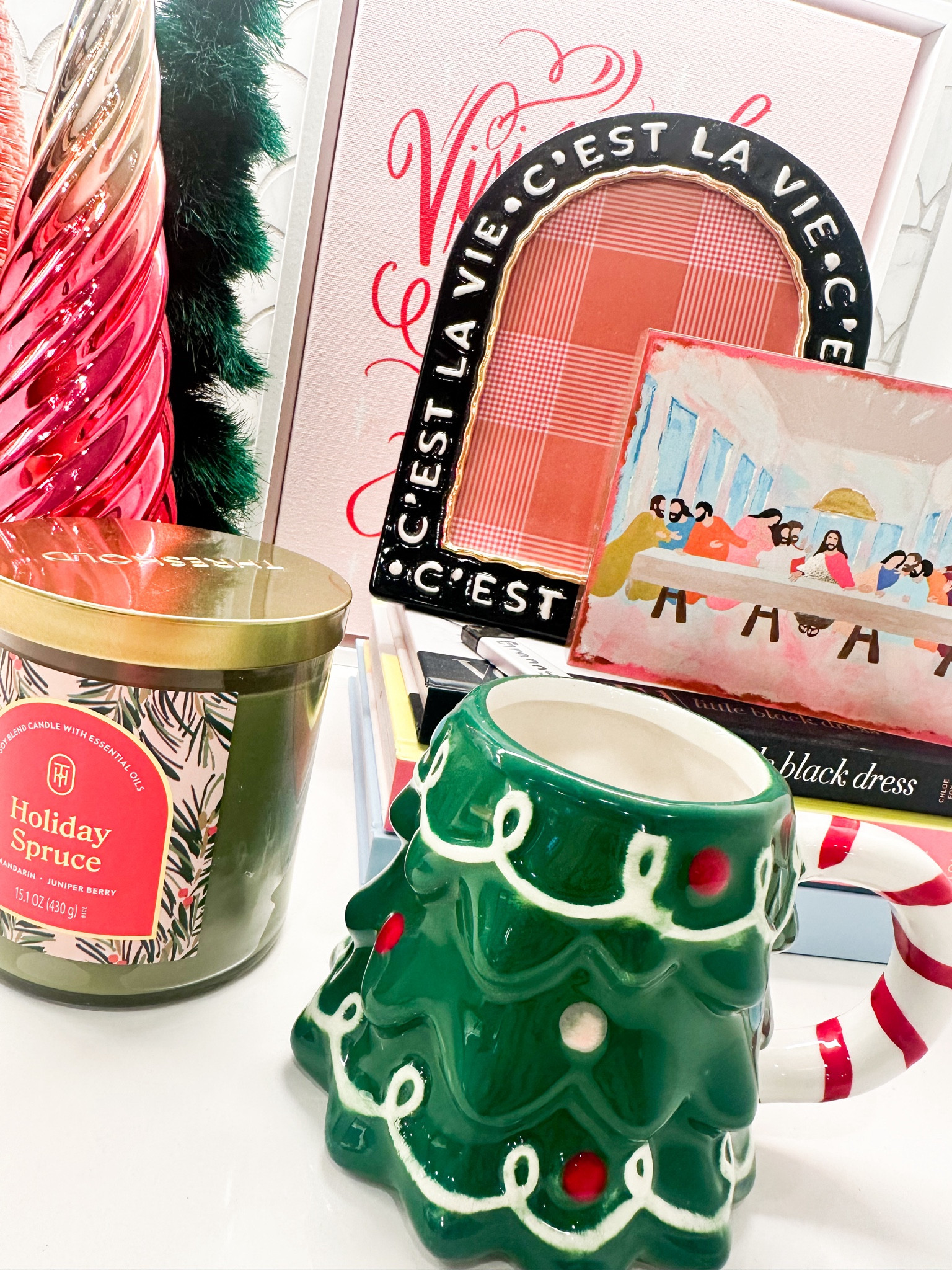 holiday home happies 🎄


#LTKHoliday #LTKSeasonal #LTKHome