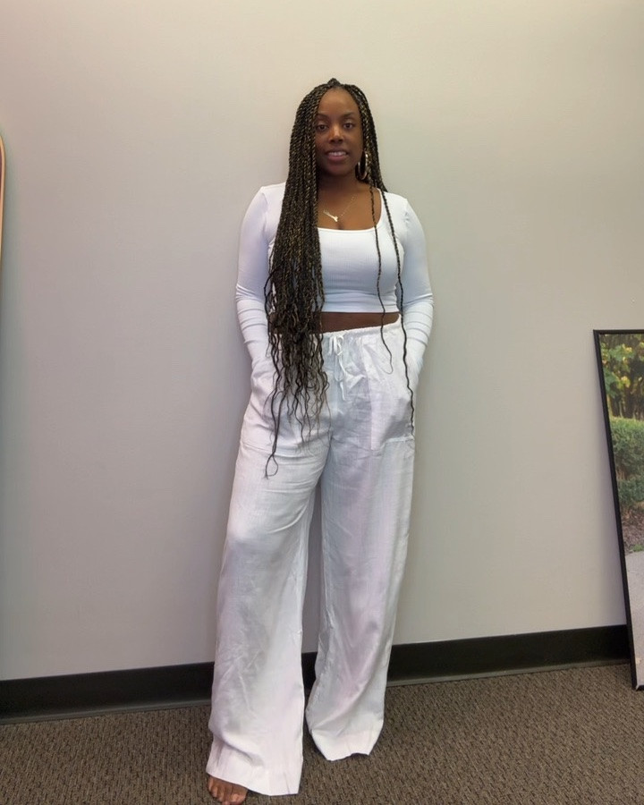 This @fabletics set is comfortable enough to nap in, cute enough to be seen in. The older I get, the more I understand that effortless style is the real luxury. Give me soft fabrics, wide leg pants, and an outfit that looks elevated without trying too hard. Fashion girls know the vibe is looking put together while still feeling like yourself.

#LTKootd #LTKActive #LTKPetite