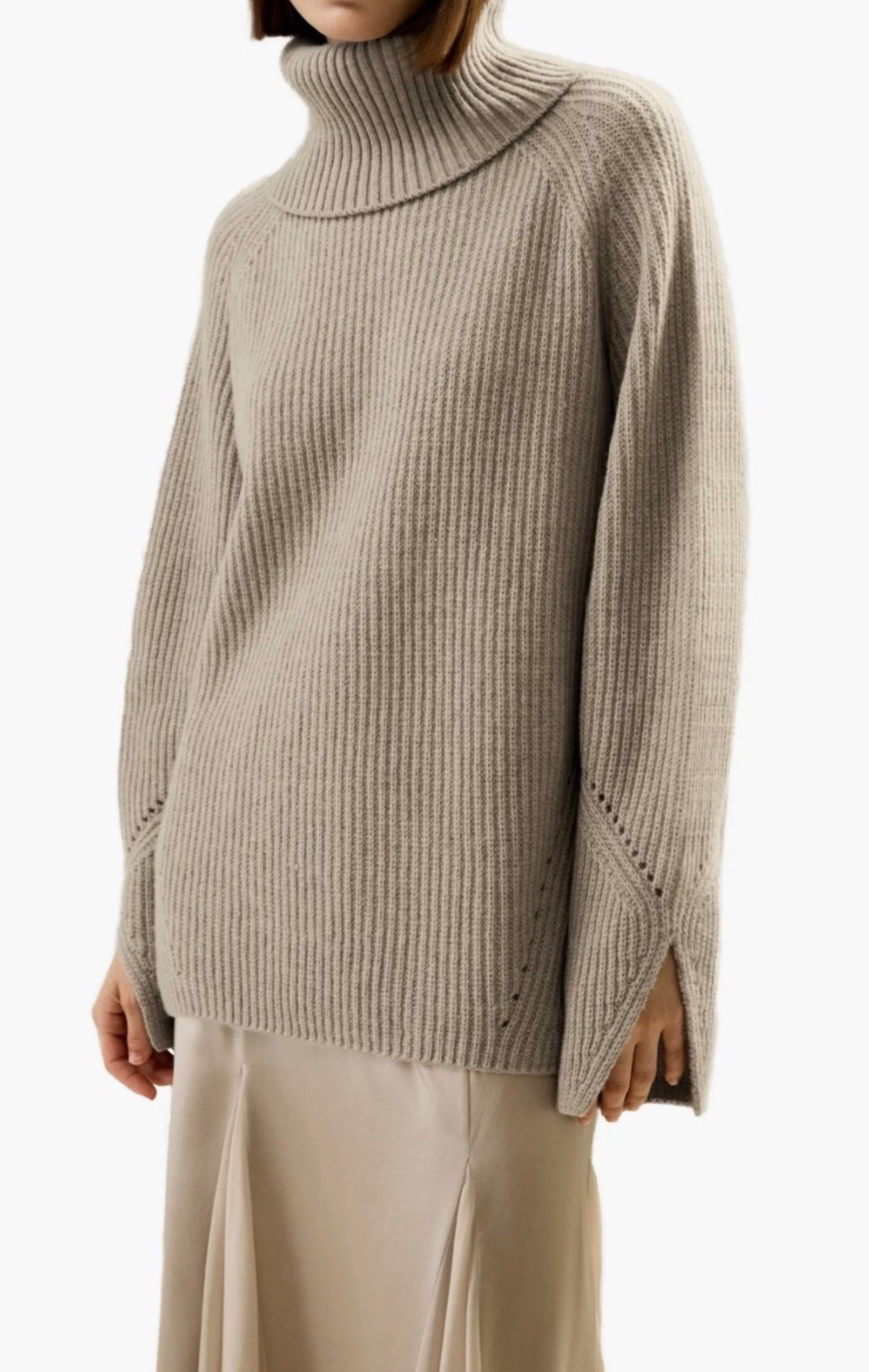 Such a beautiful sweater 
Winter Outfit 