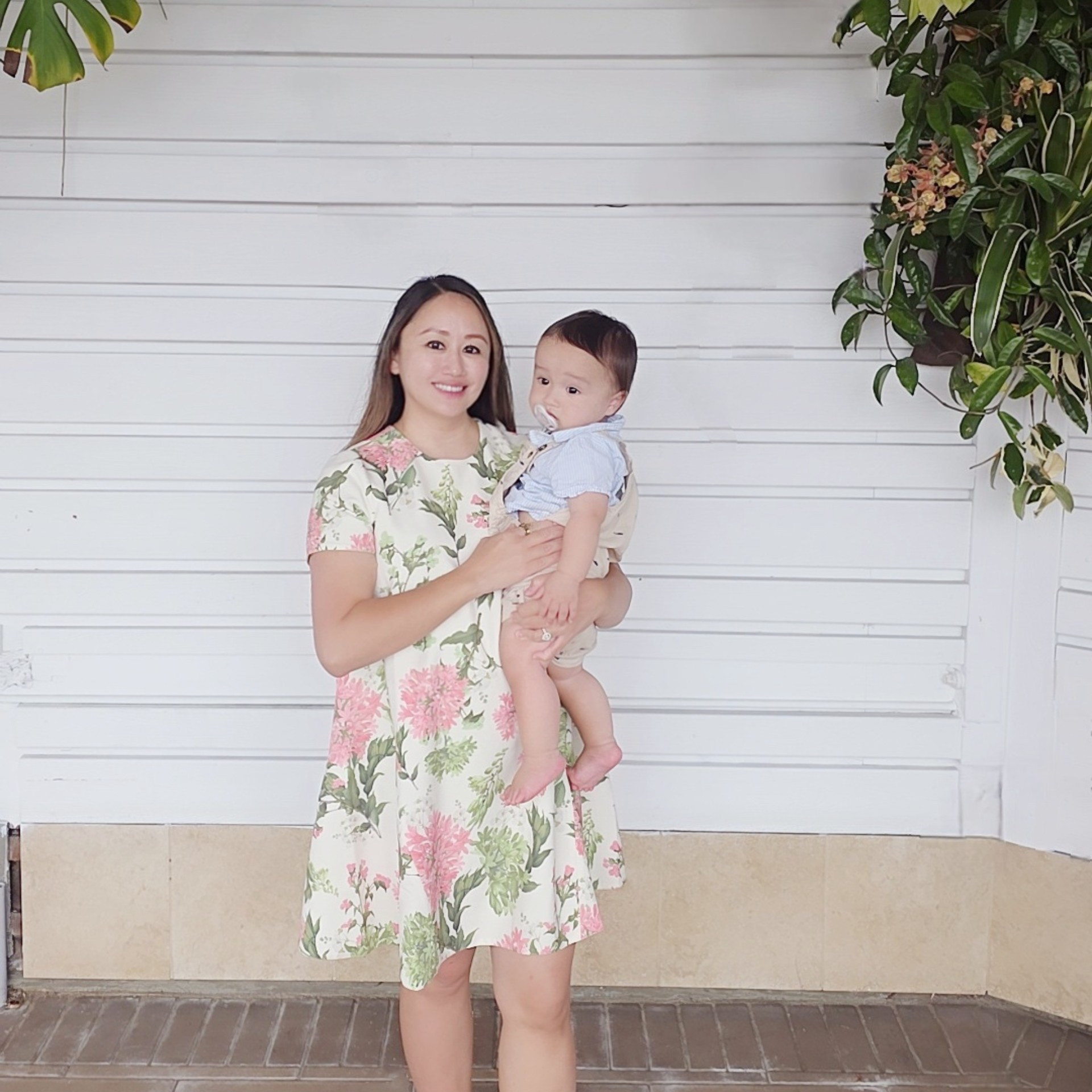 One of my favorite convertible mini dresses. Enjoying the last of summer.

#LTKPetite #LTKOver40 #LTKSaleAlert