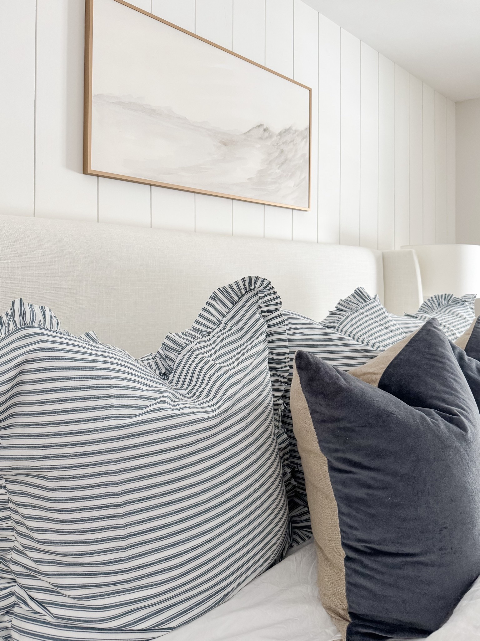 Soft neutral bedroom styling! A neutral bedroom styled with subtle patterns, cozy textures, and soft layers for an effortlessly calm and coastal feel.

Neutral bedroom decor, coastal home style, layered bedding, soft textures, cape cod home, calming bedroom, winter home inspiration, timeless decor, Sherri calnan home

#LTKHome