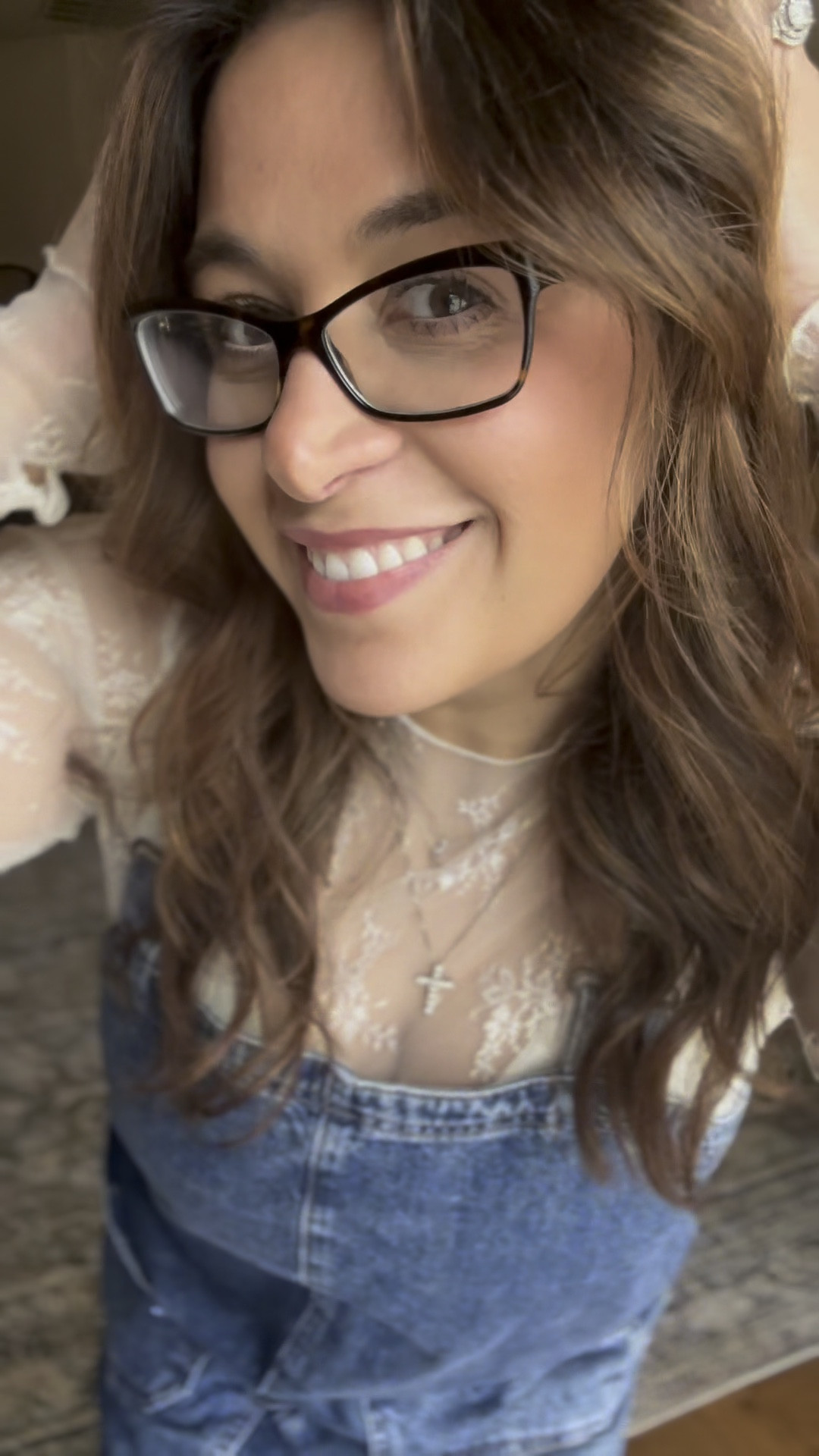 Free People sale happening NOW!! Grab these overall smock mini for only $39.95 compared to $100!! I’m in the XL for more of an oversized fit! 
•
•
#freepeople #midsizemama #millennialmama #freepeoplesale 

#LTKStyleTip #LTKMidsize #LTKBeauty