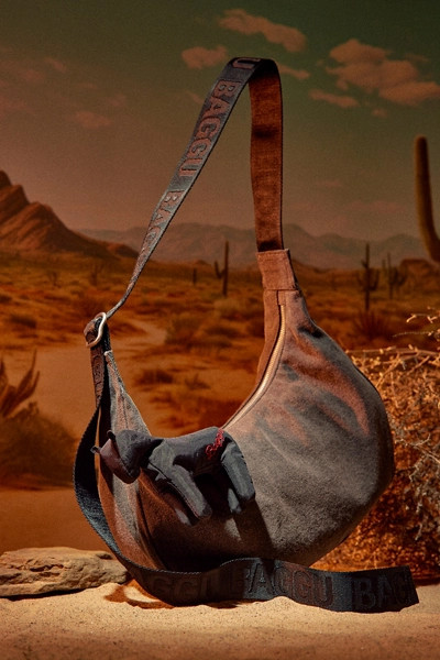 BAGGU Medium Denim Crescent Bag | Urban Outfitters (US and RoW)