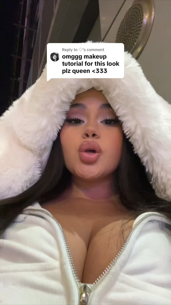   

 #LTKGiftGuide #LTKSeasonal #LTKBeauty