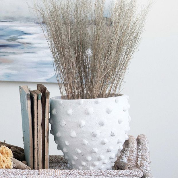 TEXTURED TERRACOTTA PLANTER WITH POINTS | Antique Farm House