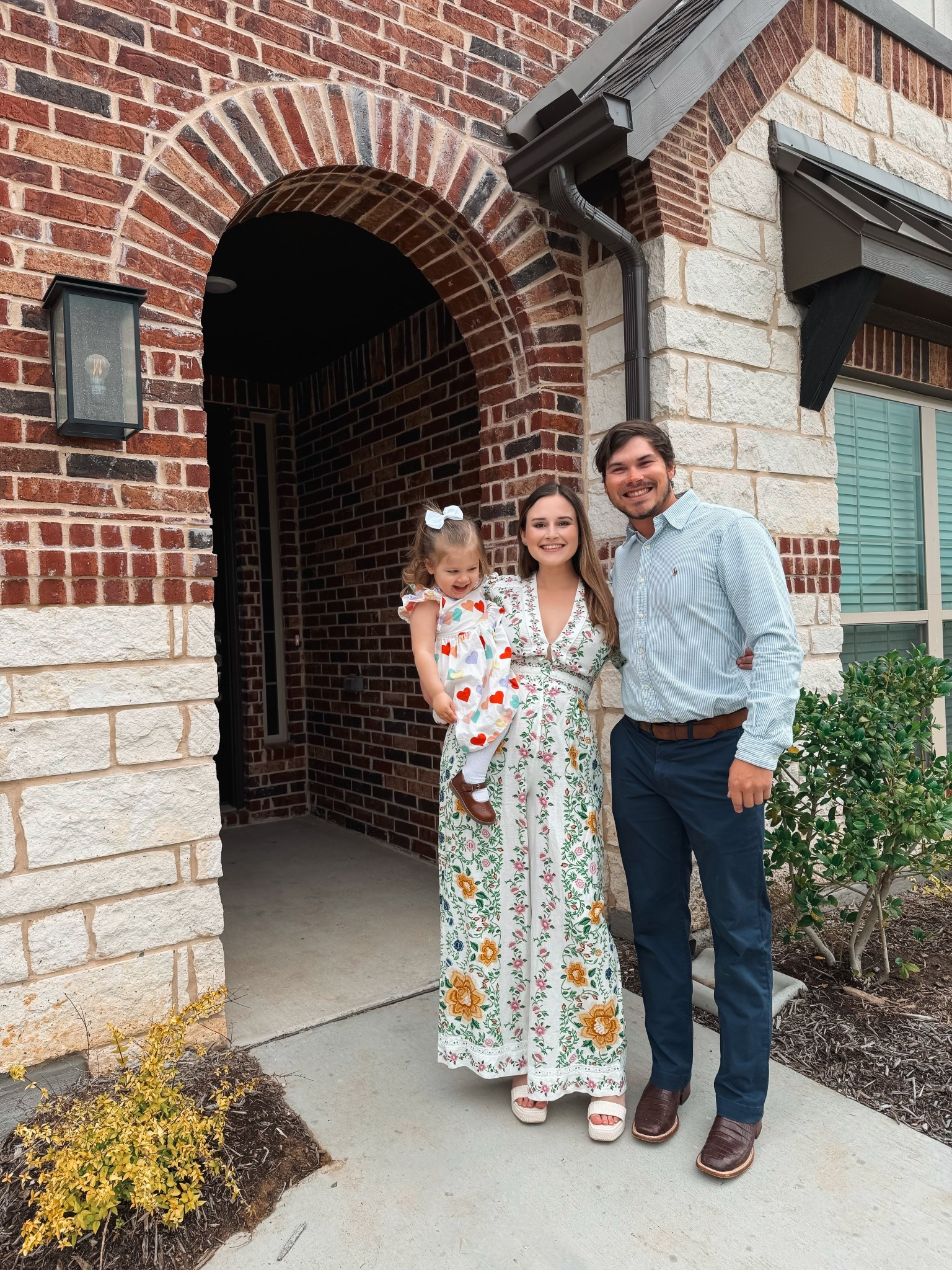 Farm Rio jumpsuit - wearing a size medium! I’m 5’5 for reference

Spring outfits - farm Rio dresses - baby shower guest outfit - bridal shower guest dress - brunch outfits - floral dresses - boho style - spring outfits women 


#LTKParties #LTKSeasonal #LTKStyleTip