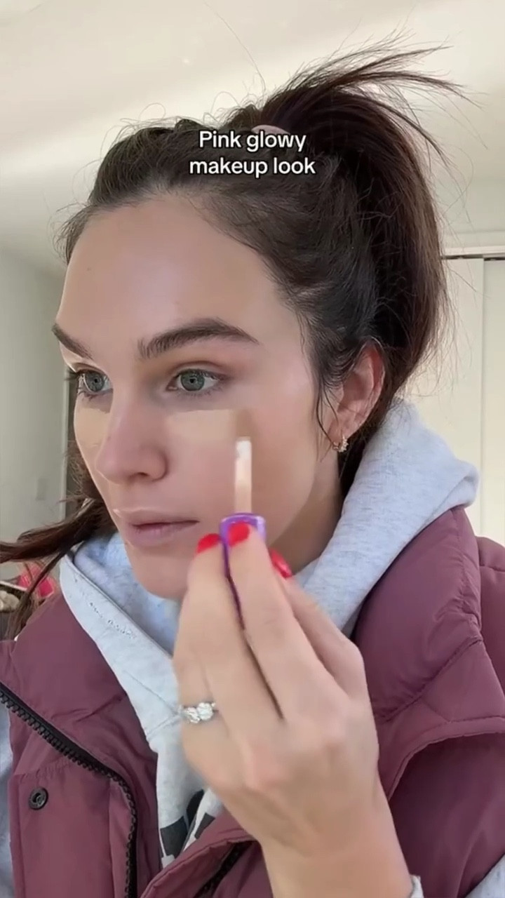 Pink Glowy Makeup Look! 

#LTKbeauty