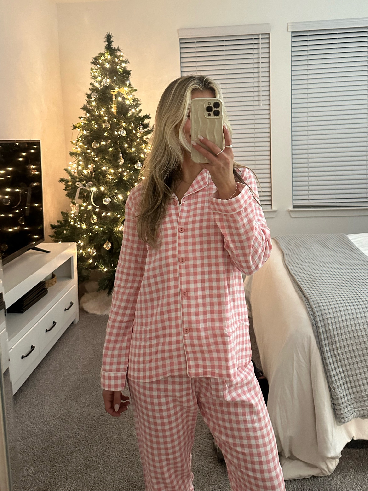 wearing XS 🎄✨💖