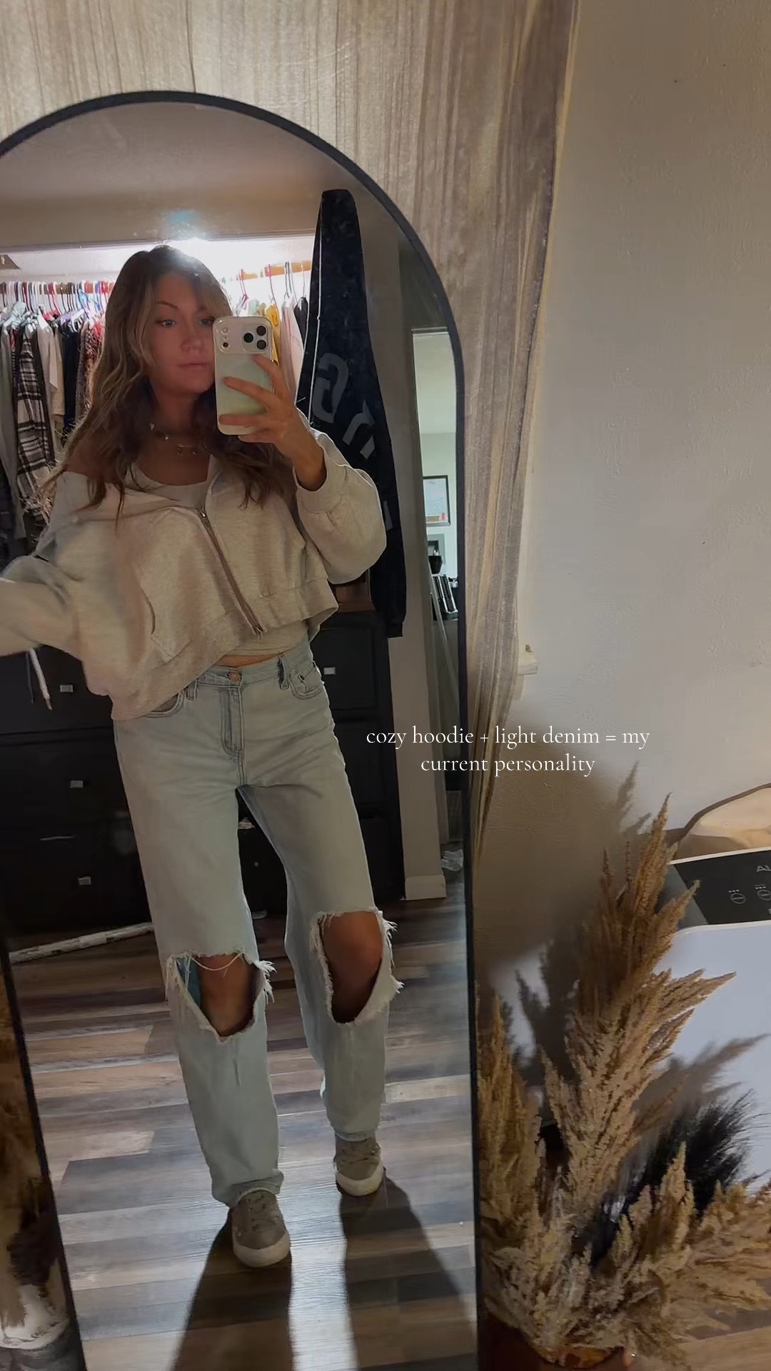 Current uniform:
oversized hoodie + light denim 🤍

I’ve linked my faves on my LTK for you 🛍️

#ootd #effortlessstyle #casualoutfit #coastalvibes #ltkfinds

#LTKmomlife #LTKootd