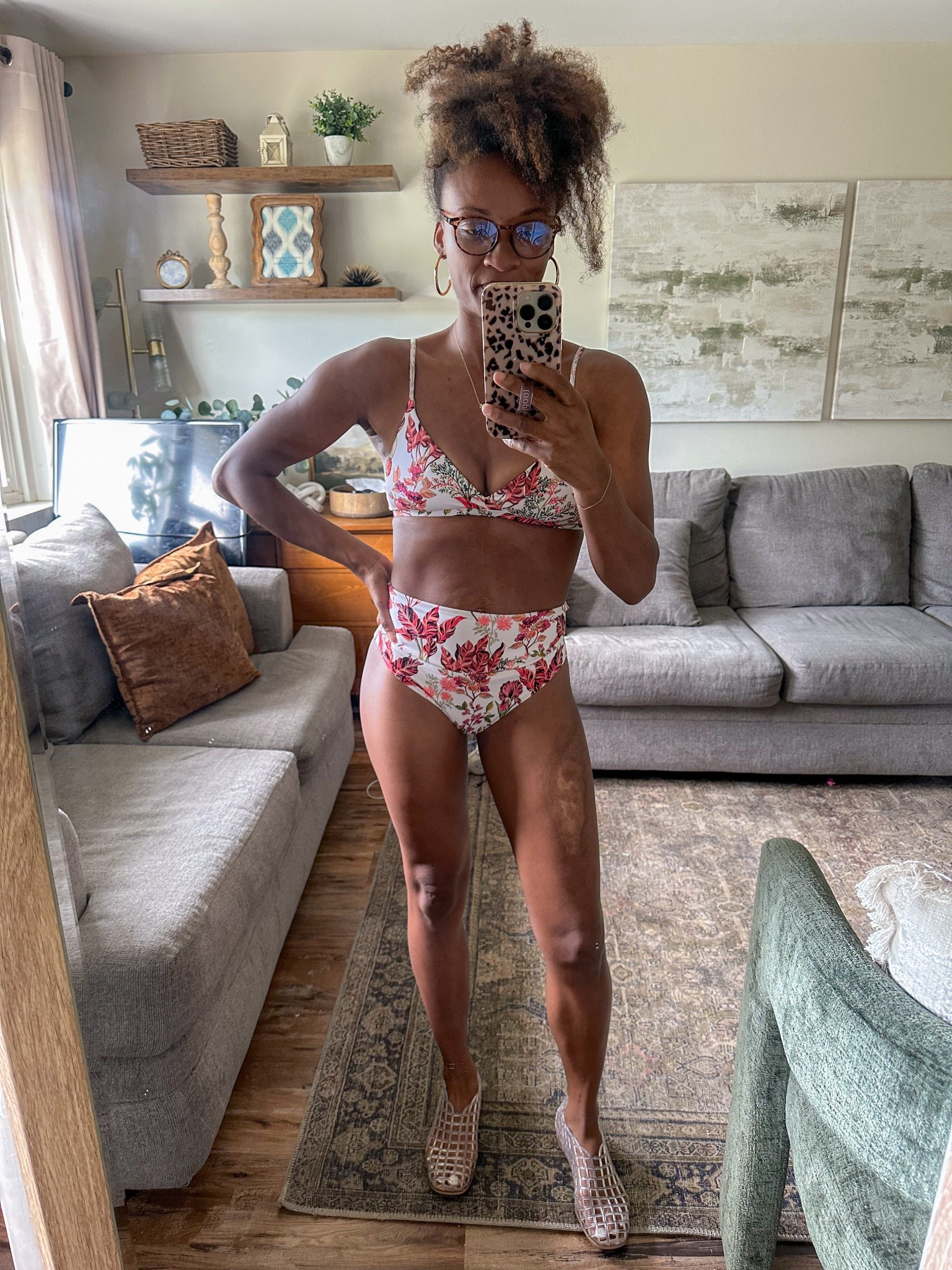 New swimmie in

Size Small Top
Size Small bottom

#LTKSwim