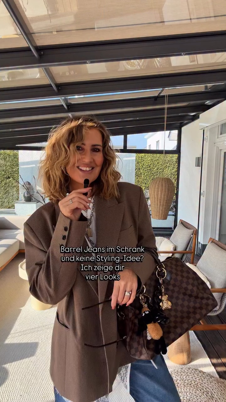 Eine Barrel Jeans, vier Looks. Welcher ist euer Favorit?

Ich wünsche euch einen schönen Start ins Wochenende, ihr Lieben Herzen ❤️