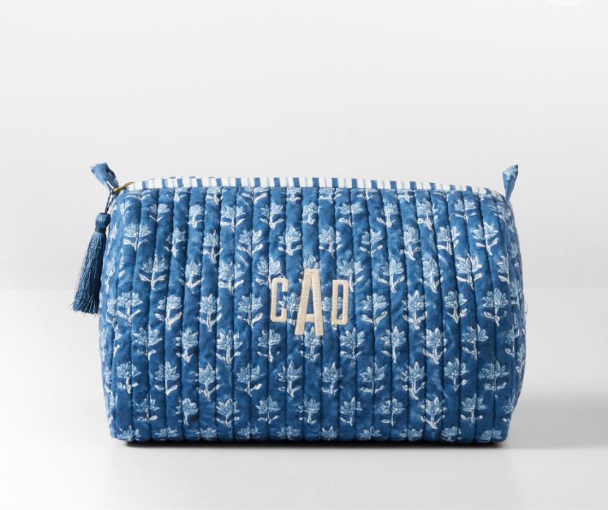 Holiday gift idea makeup bag toiletries female gift idea 