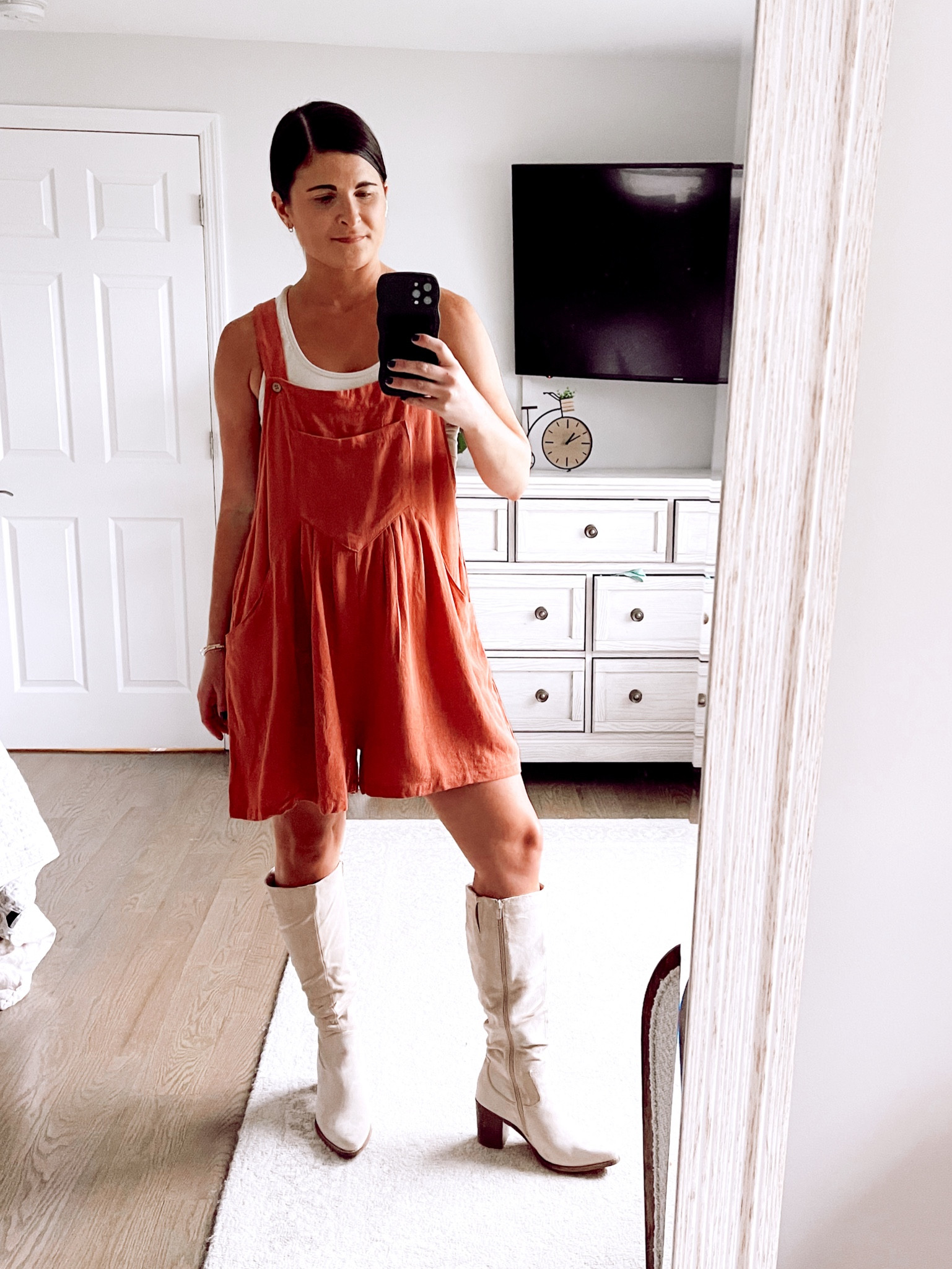 Linen Romper (size L) - could’ve gone with medium but wanted to ensure length with my long torso 🍂 


#LTKstyletip #LTKSeasonal #LTKunder100