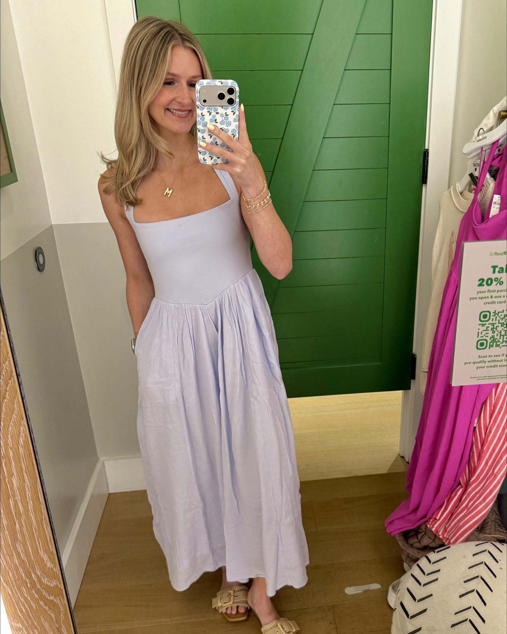 PSA @Aerie has 30-50% off of sooo much right now, including this halter dress 👗
It’s 40% off, making it under $40! I just can’t decide which color to get, it also comes in black. 
Soft tie top, double lined, & bonus points for pockets 👏🏼 

Wearing an XS 


#aeriefinds #halterdress #vacayoutfit #springoutfit #springstyle #aeriesale #tryon #springdress #summerdress #springwardrobe #summerwardrobe #findsunder50 

#LTKSaleAlert