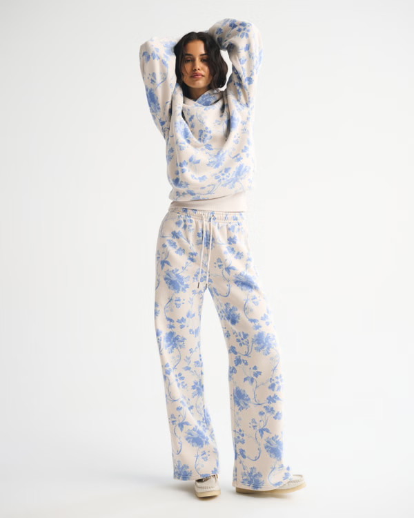Women's High Rise Sunday Wide Leg Sweatpant | Women's Bottoms | Abercrombie.com | Abercrombie & Fitch (US)