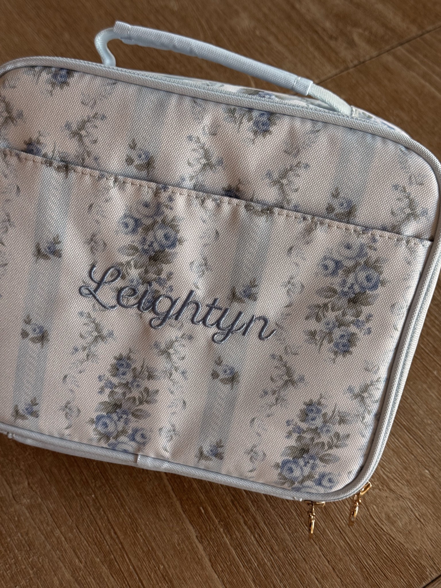 Potterybarn Lunch Box 🩵🤍

#LTKKids #LTKFindsUnder50 #LTKSeasonal