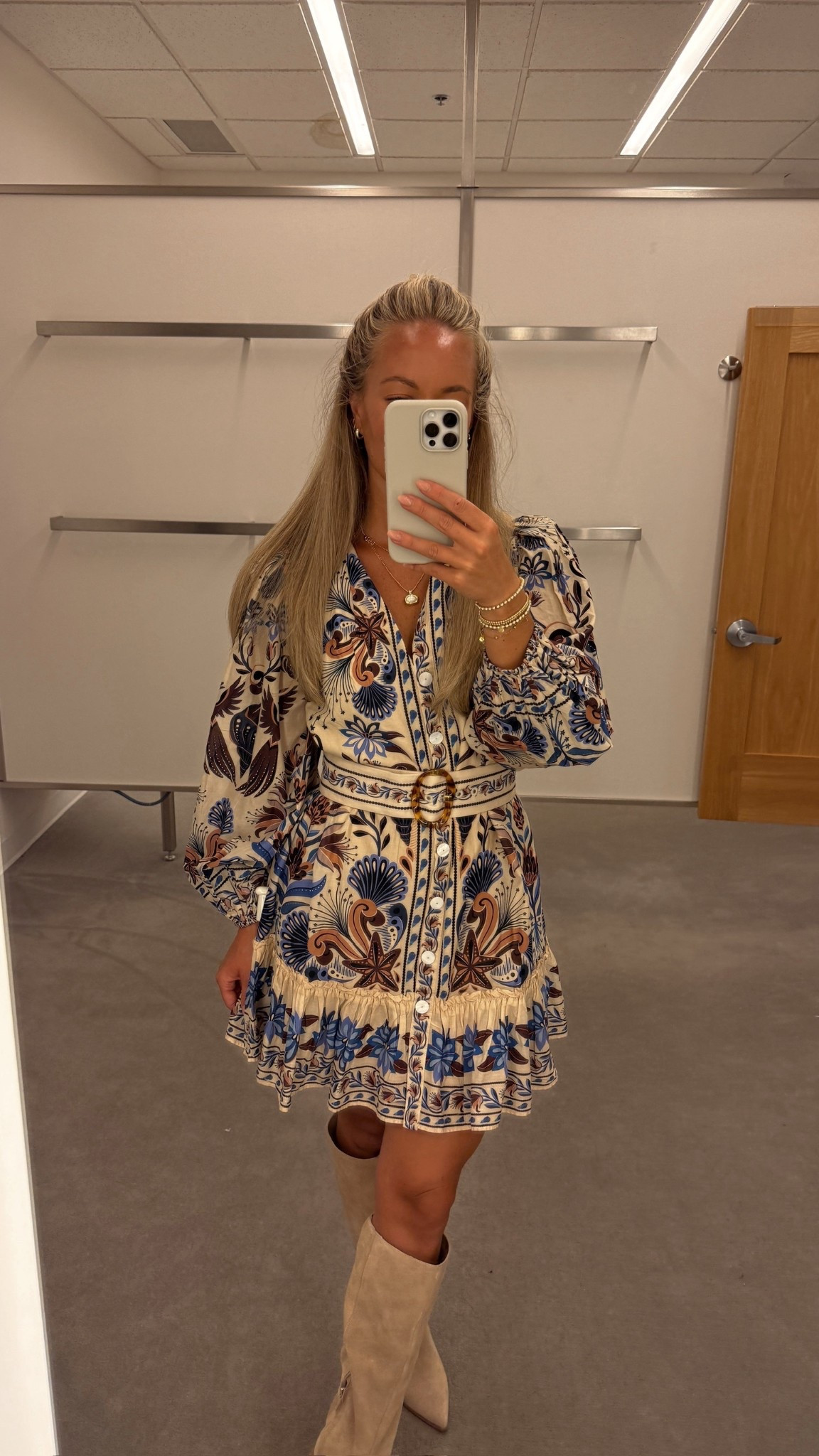 NSale THEEE dress for Fall 🍂 wearing a small

Farm Rio dress, Nsale dress, patterned mini dress, trending dress, viral dress, suede boots, fall boots, fall outfit, fall dress 

#LTKShoeCrush #LTKSaleAlert