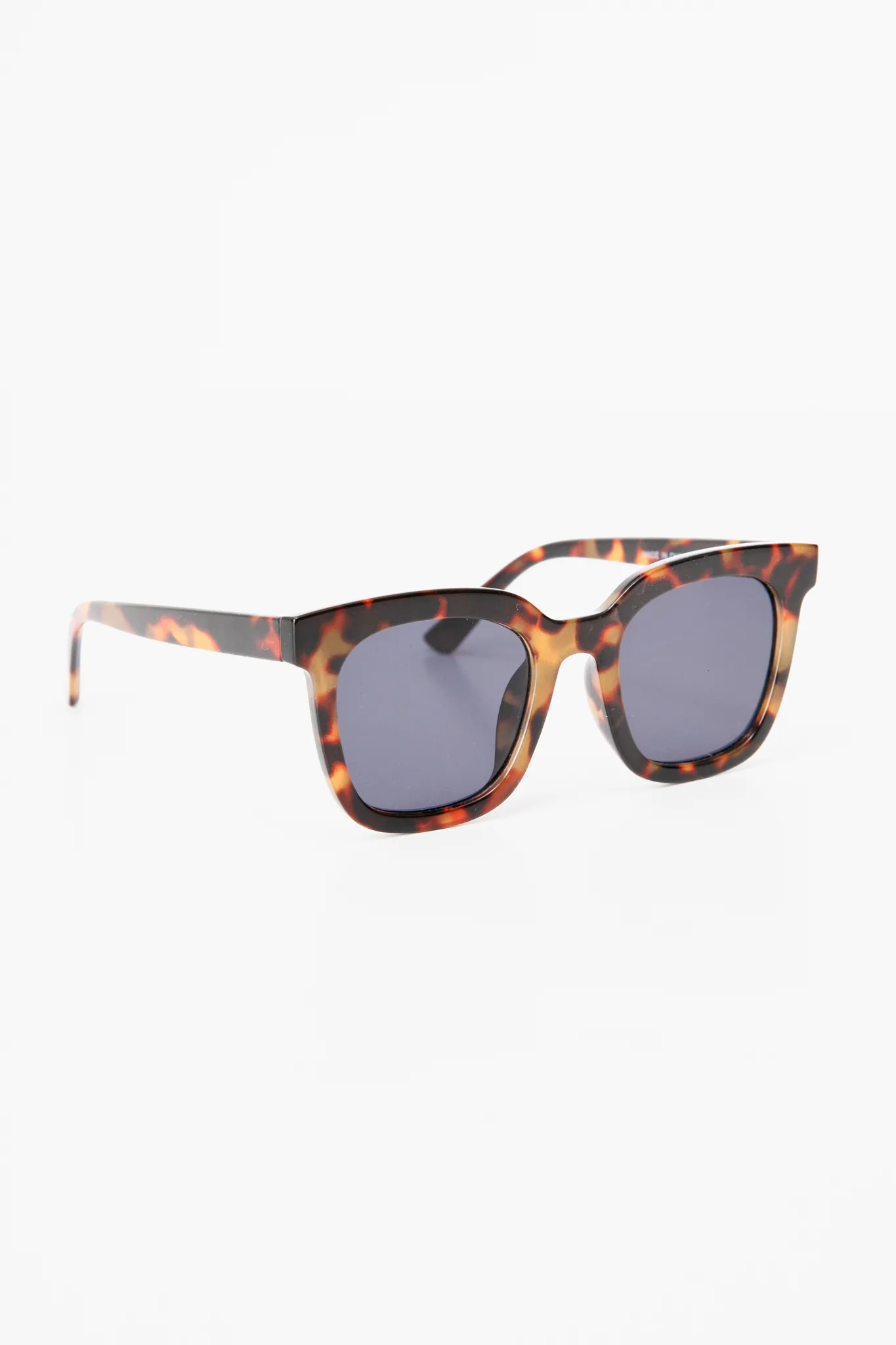 Exclusive Tortoise Walker Sunglasses | Tuckernuck (US)