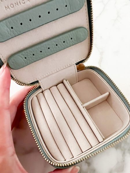 Traveling soon? Now is the best time to invest in a travel sized jewelry case to keep all of your jewelry safe and organized. 

#travelbag
#organization
#travelhack
#jewelrycase
#jewelrybox

#LTKtravel #LTKfindsunder100 #LTKitbag